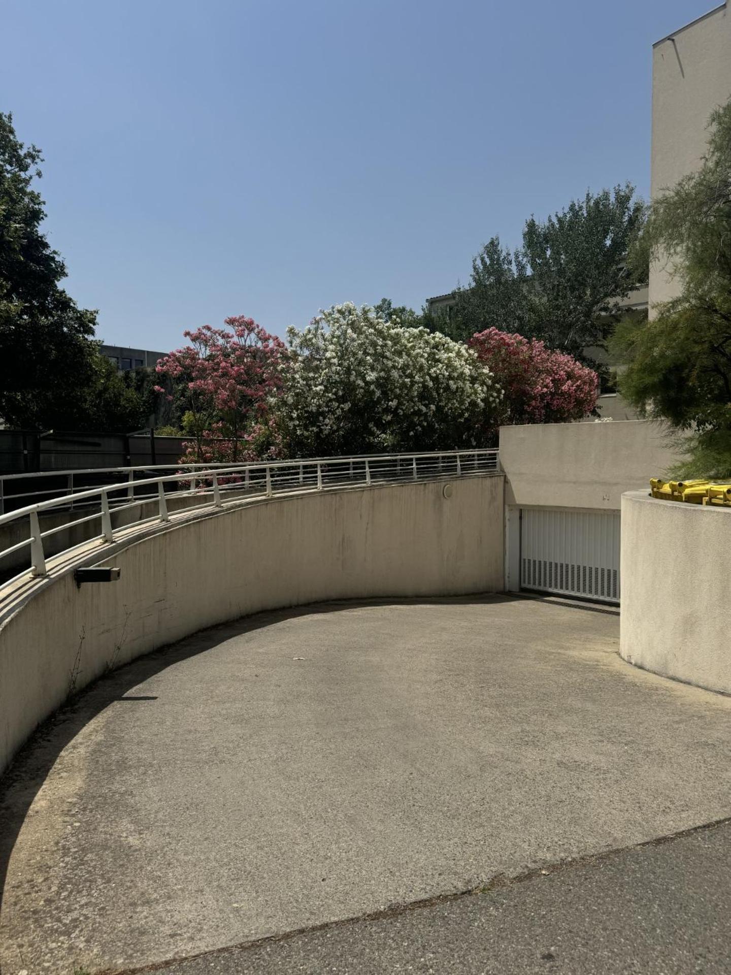 Apartment Vieux Et Parking Avignon